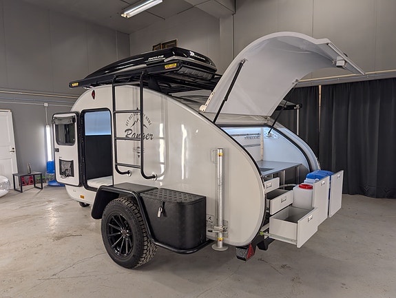 HeroCamper 3 of 30