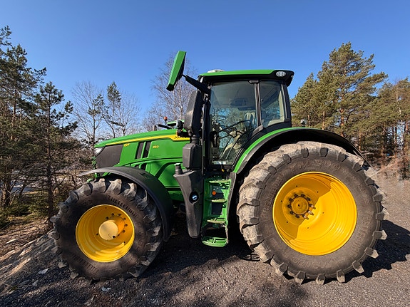 John Deere 6R 250