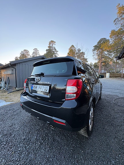 Toyota Urban Cruiser 2 of 5