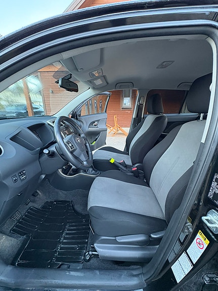 Toyota Urban Cruiser 27 of 29