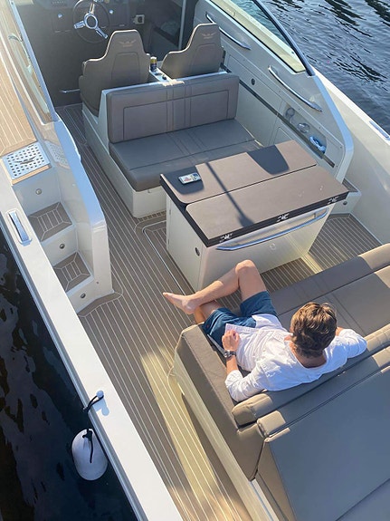 Coronet 35 Suncrusier - vurderes solgt 3 of 4