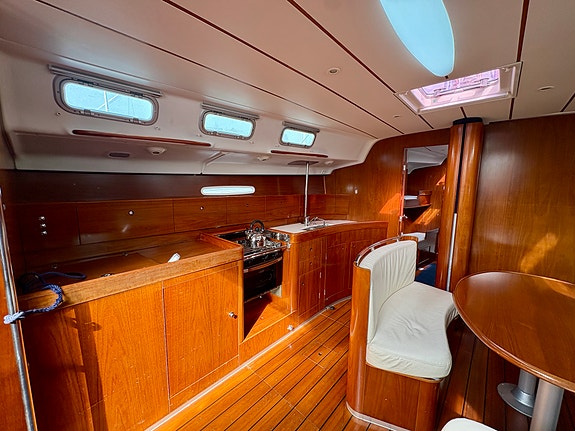 Beneteau First 47.7, Gi bud! 20 of 30