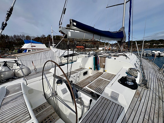 Beneteau First 47.7, Gi bud! 9 of 30