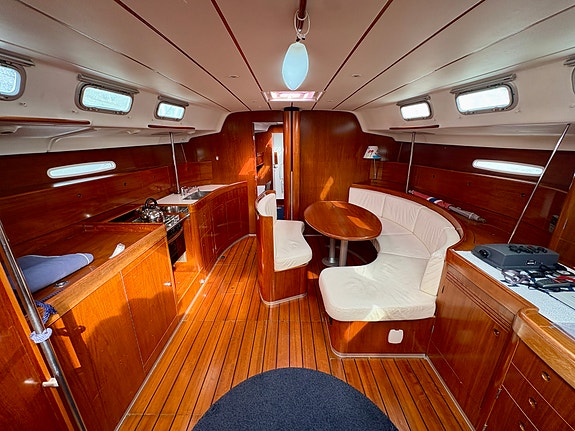 Beneteau First 47.7, Gi bud! 19 of 30