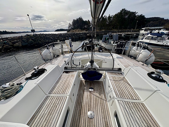 Beneteau First 47.7, Gi bud! 14 of 30