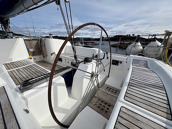 Beneteau First 47.7, Gi bud! 10 of 30