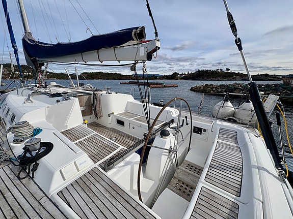 Beneteau First 47.7, Gi bud! 8 of 30