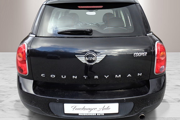 MINI Countryman Cooper 4 of 5