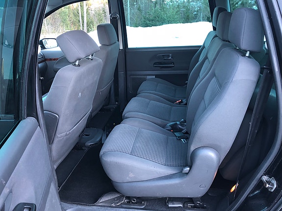 Volkswagen Sharan 5 of 7