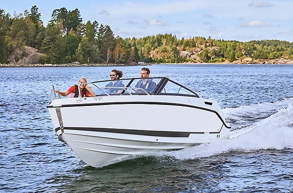 LAGERTØMMING - Uttern T65 Premium White // 2026 Mercury F 225 V6 - Kun 1 stk 16 of 17