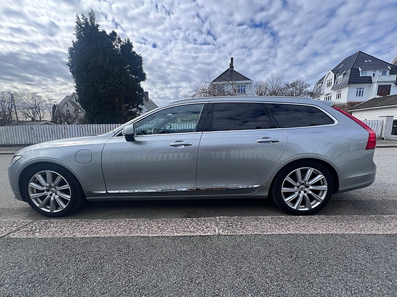 Volvo V90 4 of 5