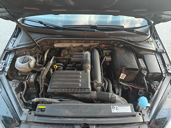 Volkswagen Golf VI 12 of 20
