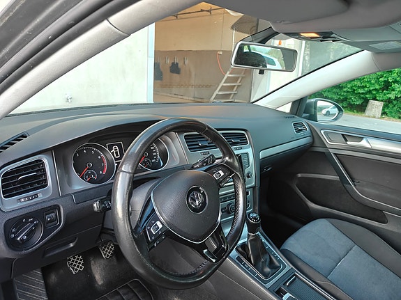 Volkswagen Golf VI 13 of 20