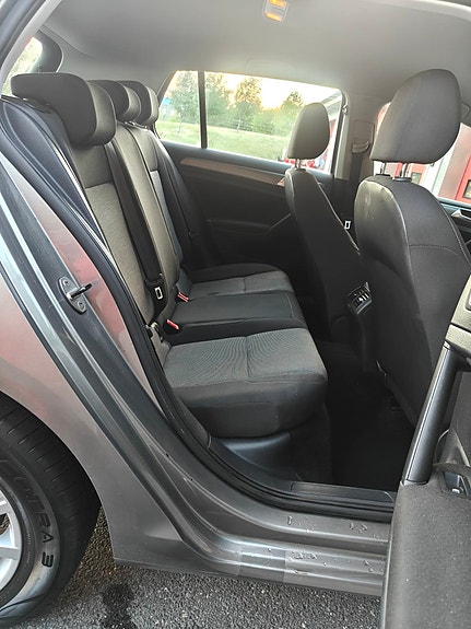 Volkswagen Golf VI 7 of 20