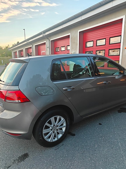 Volkswagen Golf VI 3 of 20