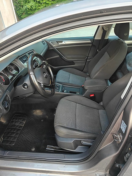 Volkswagen Golf VI 14 of 20