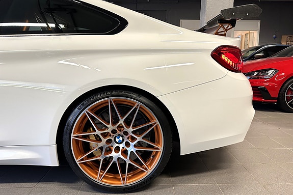 BMW M4 30 of 30