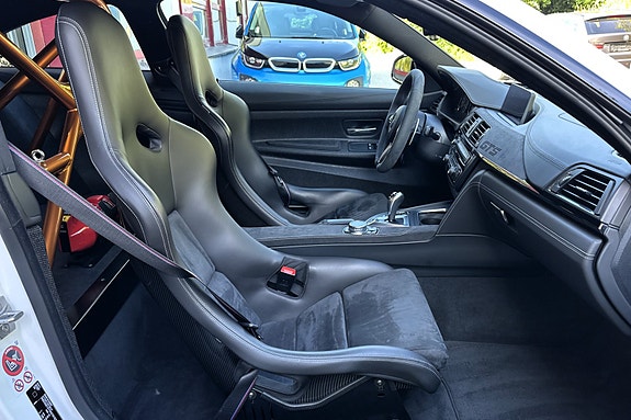 BMW M4 13 of 30