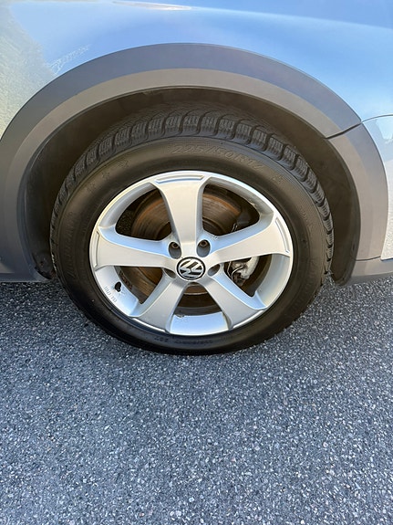 Volkswagen Passat 21 of 24