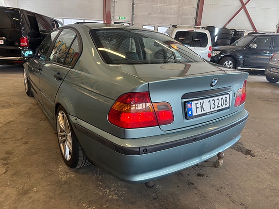 BMW 320d 5 of 5