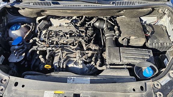 Volkswagen Caddy Maxi 16 of 18