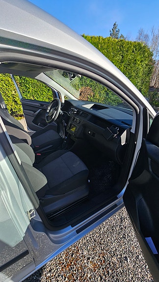 Volkswagen Caddy Maxi 10 of 18