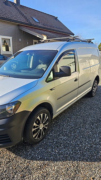 Volkswagen Caddy Maxi 3 of 5