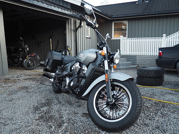INDIAN Scout Bobber Twenty 4 of 5