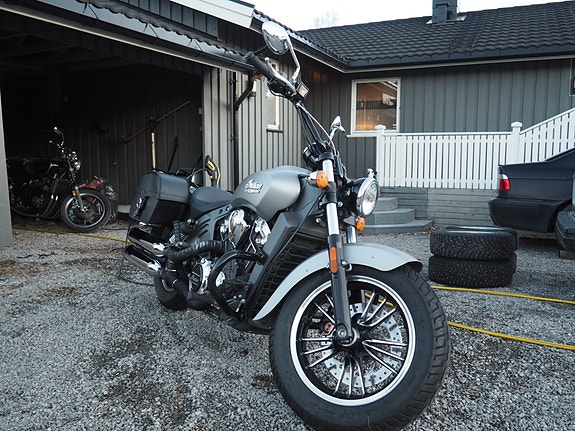INDIAN Scout Bobber Twenty 2 of 5