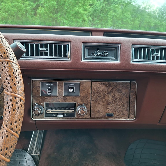 Cadillac Seville 30 of 30