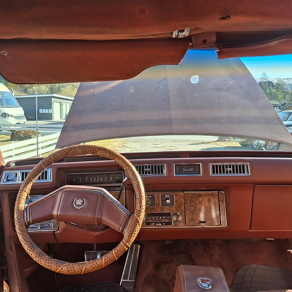 Cadillac Seville 11 of 30