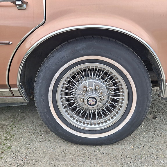 Cadillac Seville 27 of 30