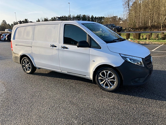 Mercedes-Benz Vito 119 2 of 5