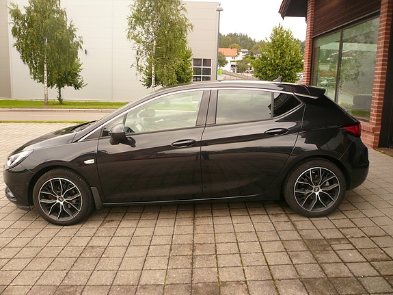 Opel Astra 9 of 30