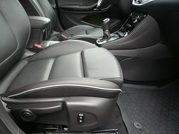 Opel Astra 21 of 30