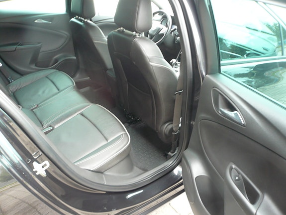 Opel Astra 22 of 30