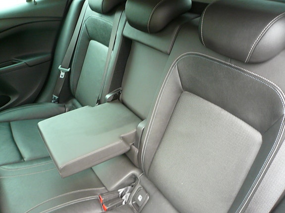 Opel Astra 27 of 30