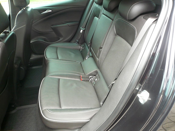 Opel Astra 26 of 30