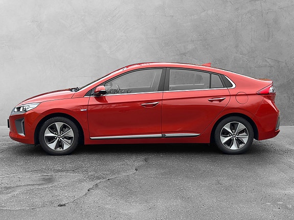 Hyundai IONIQ 5 of 5
