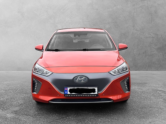 Hyundai IONIQ 3 of 5
