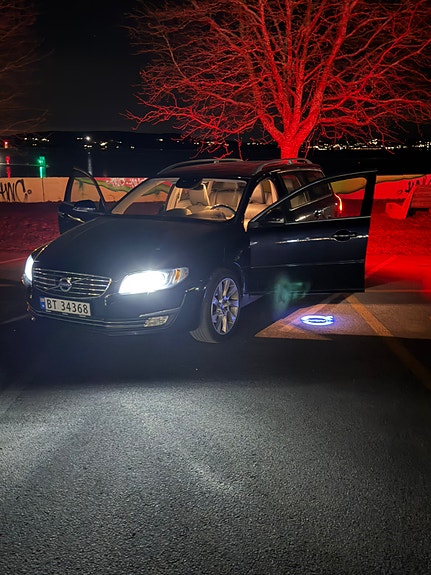 Volvo V70 3 of 9