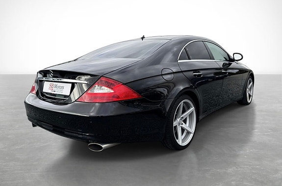 Mercedes-Benz CLS-Klasse 4 of 5
