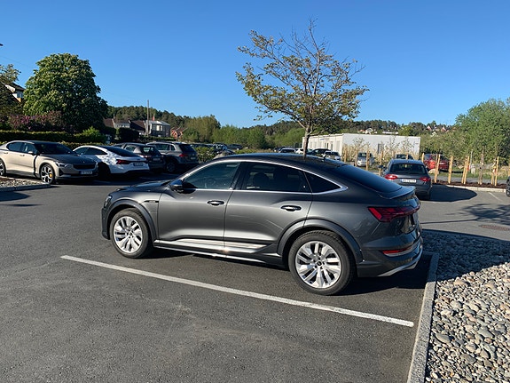 Audi E-Tron S 2022 photo 3