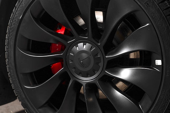 Tesla Model Y 5 of 5