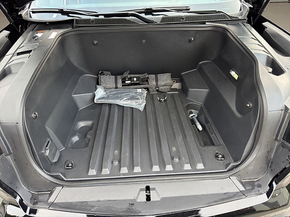 Chevrolet Silverado EV 22 of 27
