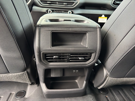 Chevrolet Silverado EV 16 of 27