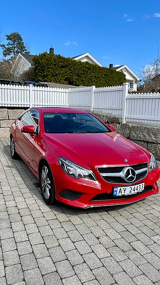 Mercedes-Benz E200 8 of 18