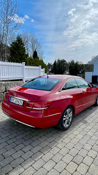Mercedes-Benz E200 5 of 18
