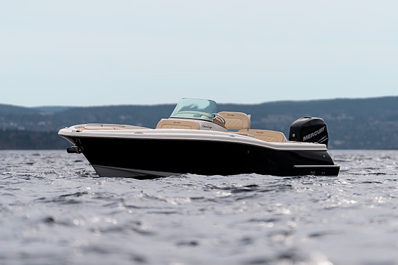 Chris Craft Catalina 26 2 of 5