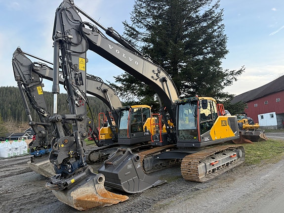 Volvo EC230F Til UTLEIE 2 of 4